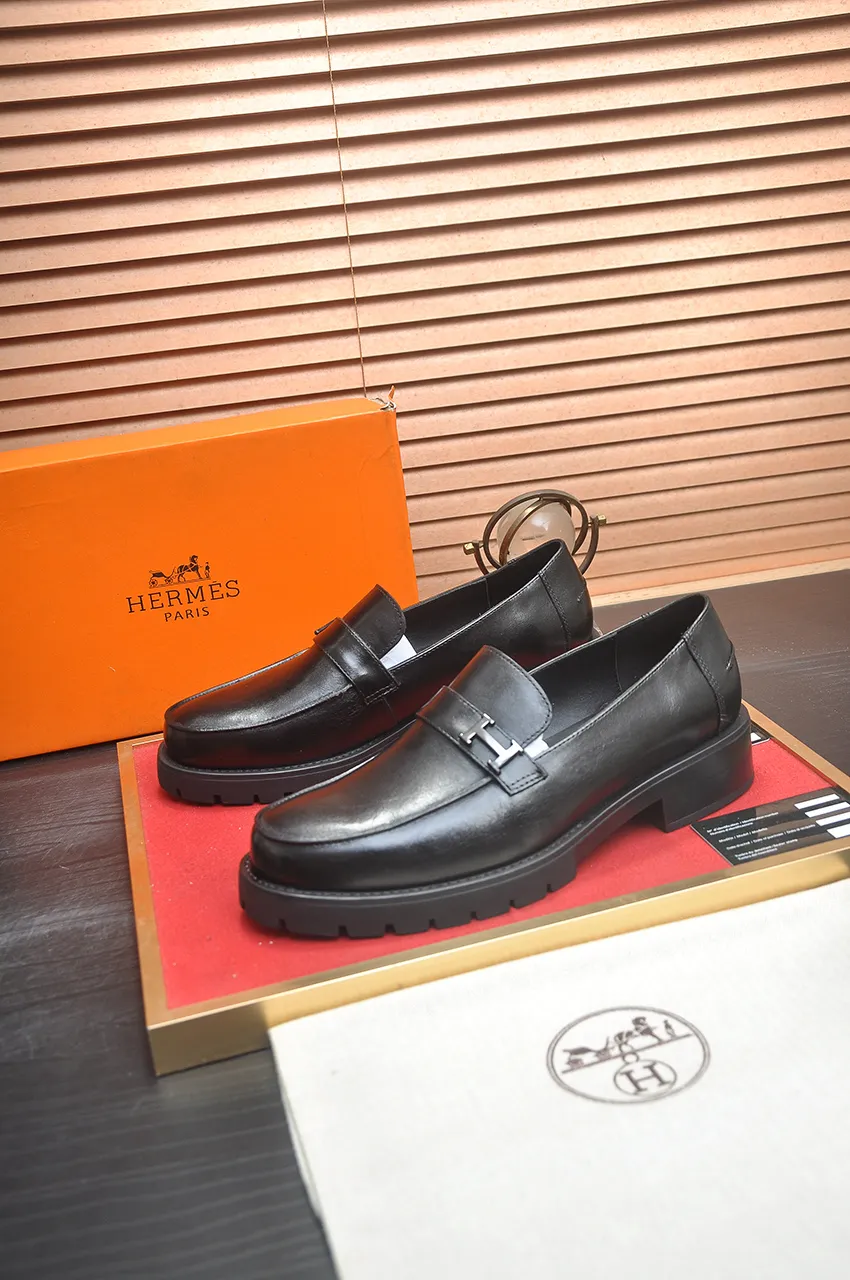 Factory price 500💶[HERMES] (cowhide lining)🍀Italian top luxury🍀He does not pursue novel styles and gorgeous colors, but attracts the favor of successful men with his flawless, elegant and classic style. Formal leather shoes This very comfortable, simple and stable style allows you to easily match any style! The pattern is absolutely 1:1 refined from the original case, and we strive for excellence in materials, imported cowhide + cowhide lining💪💪💪extraordinary texture👍! Code number: 38-45 (45 customized)